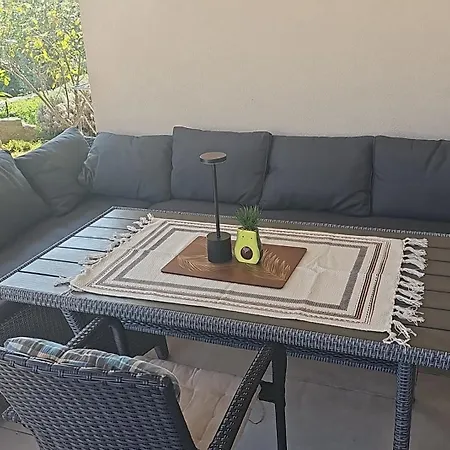 House Doris With Pool, Garden And View Holiday home *