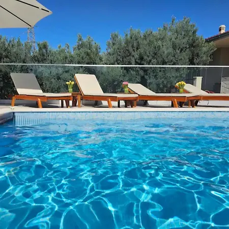 House Doris With Pool, Garden And View * Kastela